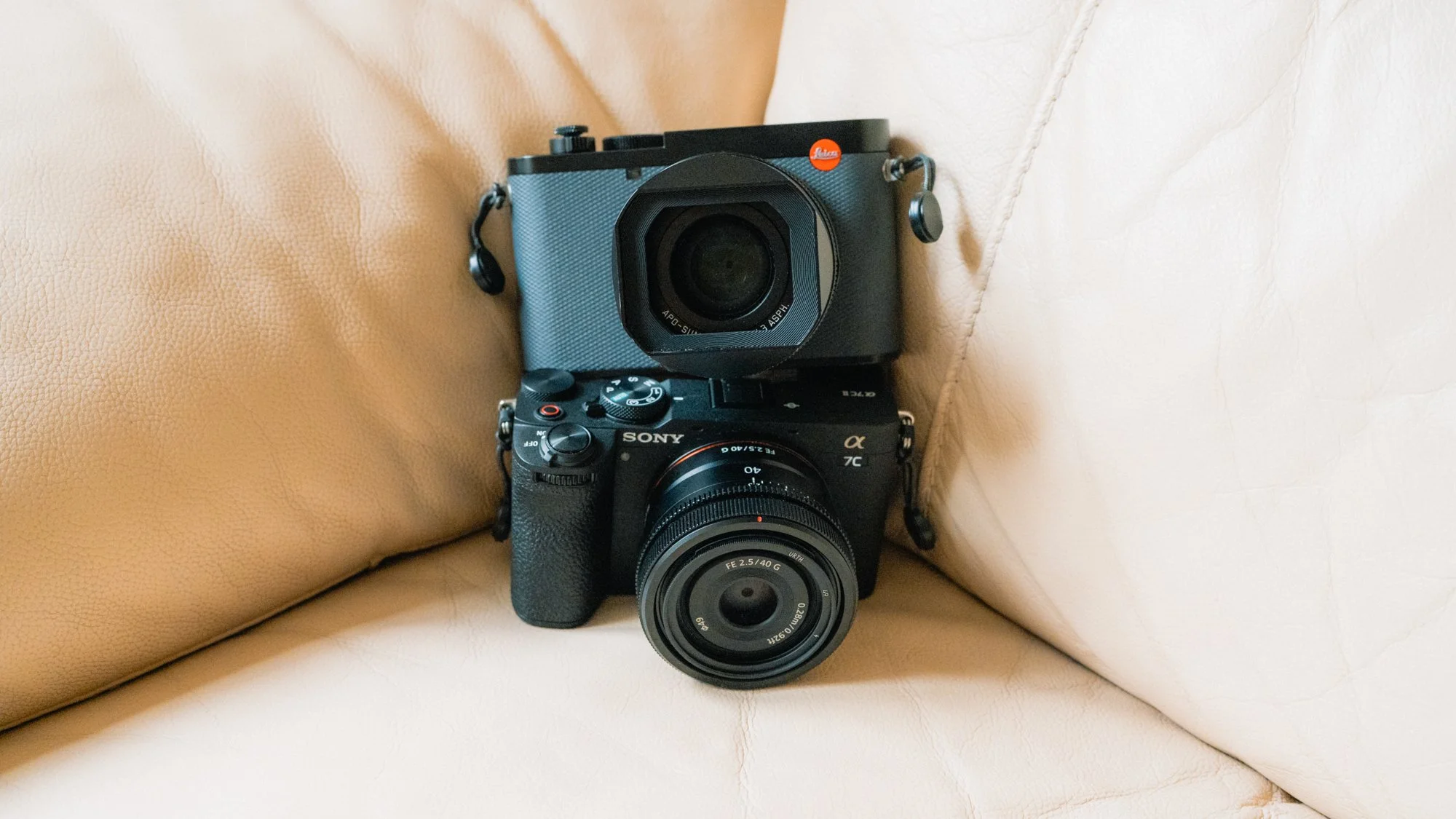 Leica Q3 43 vs Sony A7CR / A7CII — Roman Fox